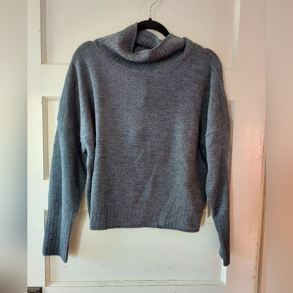 NWT Rachel Zoe Merino Wool Gray Turtleneck Sweater - Picture 1 of 9